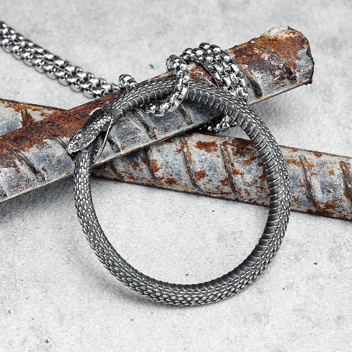 Ouroboros Snakes Pendant Simple Necklace — Swuffy