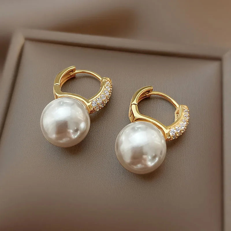 Light Simple Classic Imitation Pearl — Swuffy
