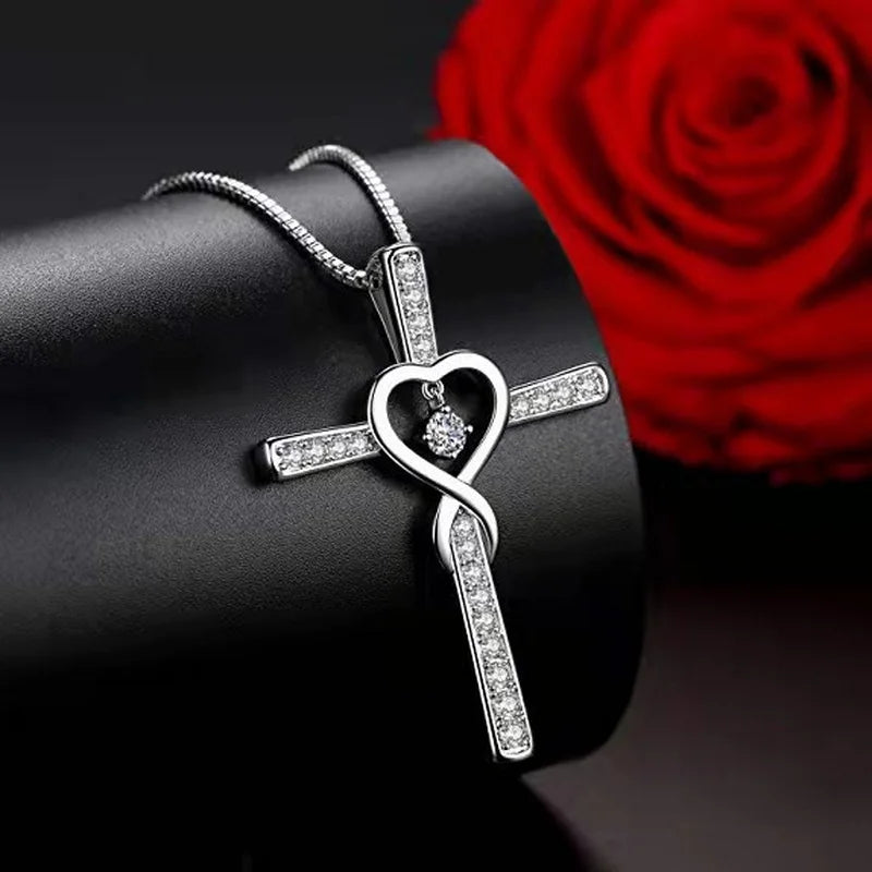 Exquisite Sparkling Crystal Cross Pendant — Swuffy