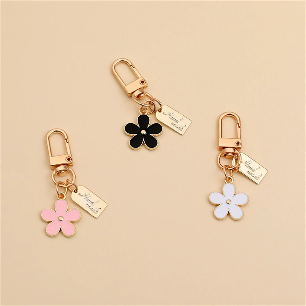 Daisy Keychain Handbag Trinkets Bluetooth — Swuffy