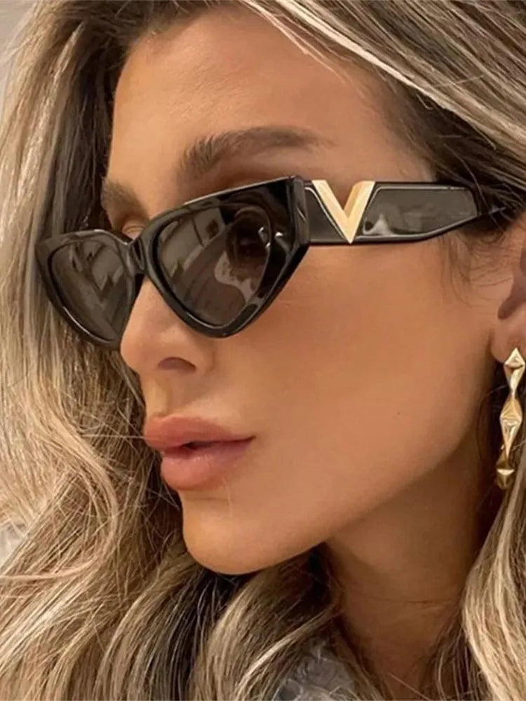 Vintage Cat Eyt Sunglasses Brand — Swuffy