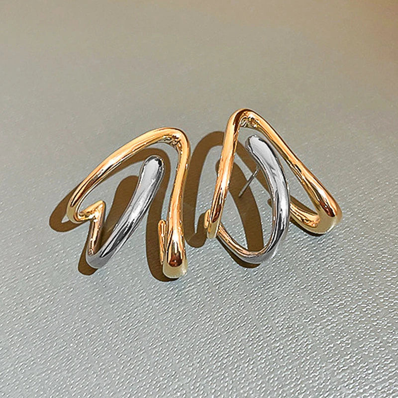 Huitan Two Tone Metal Stud — Swuffy