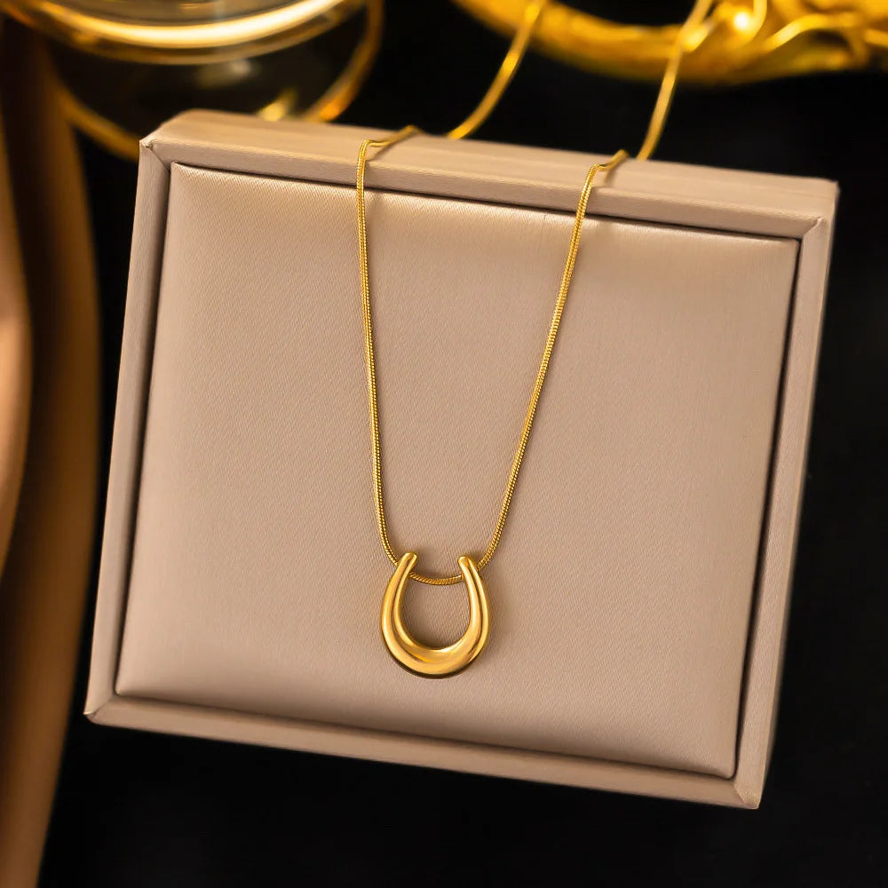 Geometric Shape Pendant Necklace Stainless — Swuffy