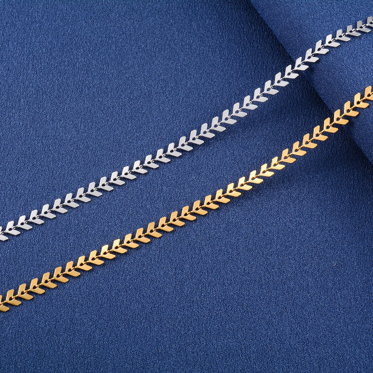 Wide Long Necklace Link Fishtail — Swuffy