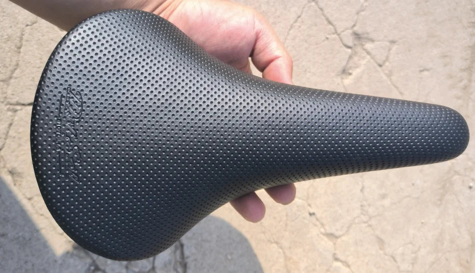Vintage Mountain Bike Saddle Folding — Swuffy