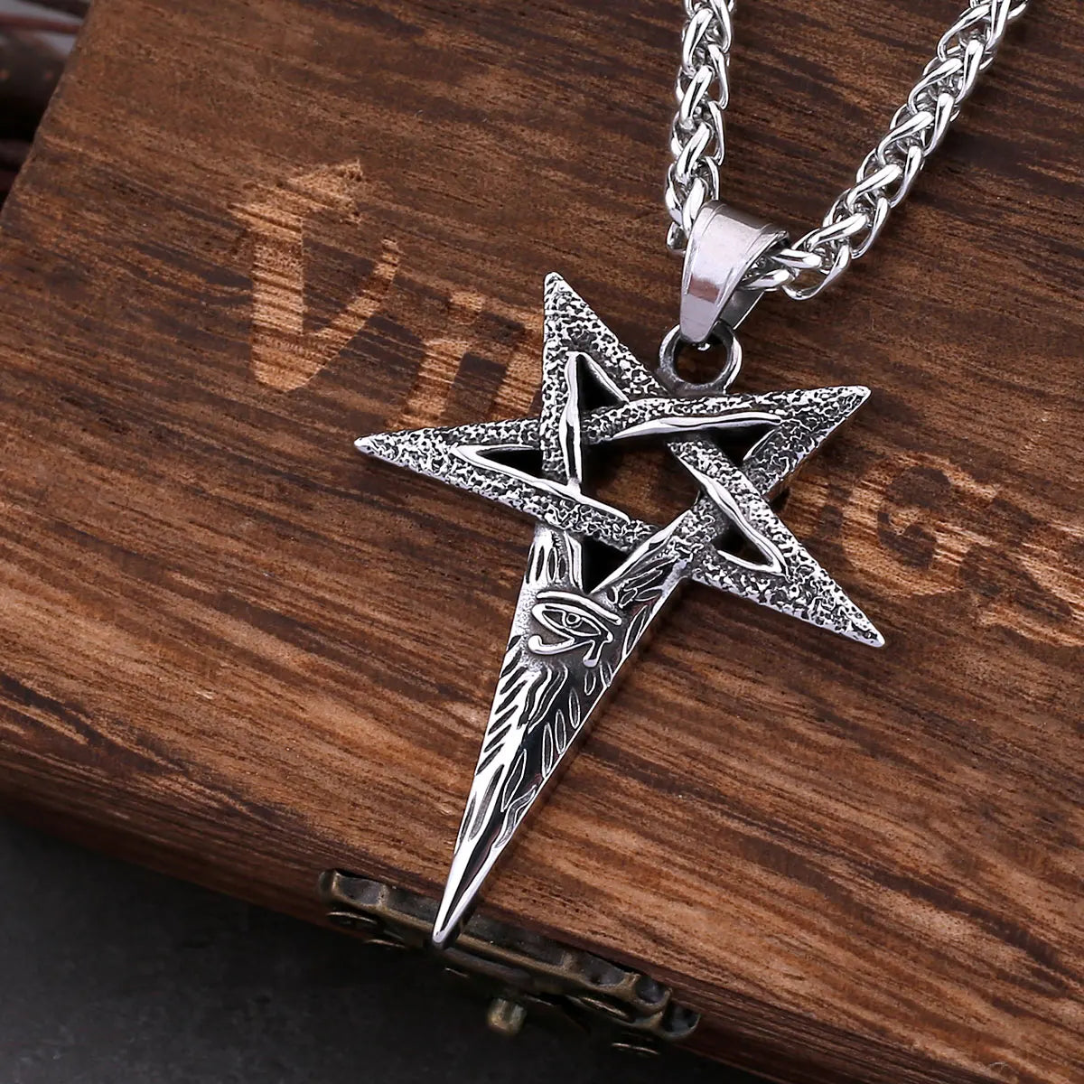Viking Devil Eye Pentagram Charm — Swuffy