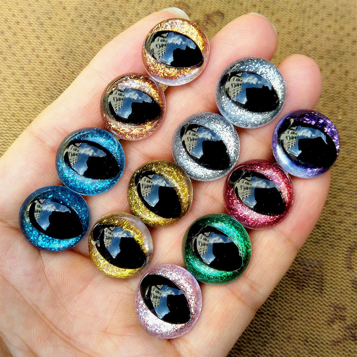 Plastic Glitter Cat Eyes Safety — Swuffy