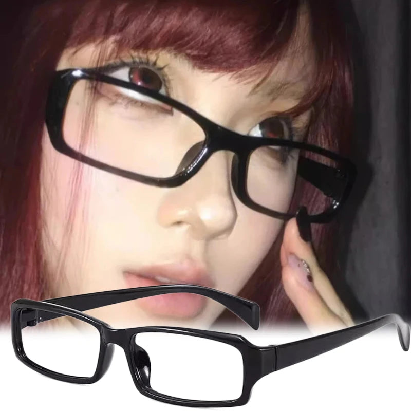 Vintage Small Black Square Frame — Swuffy