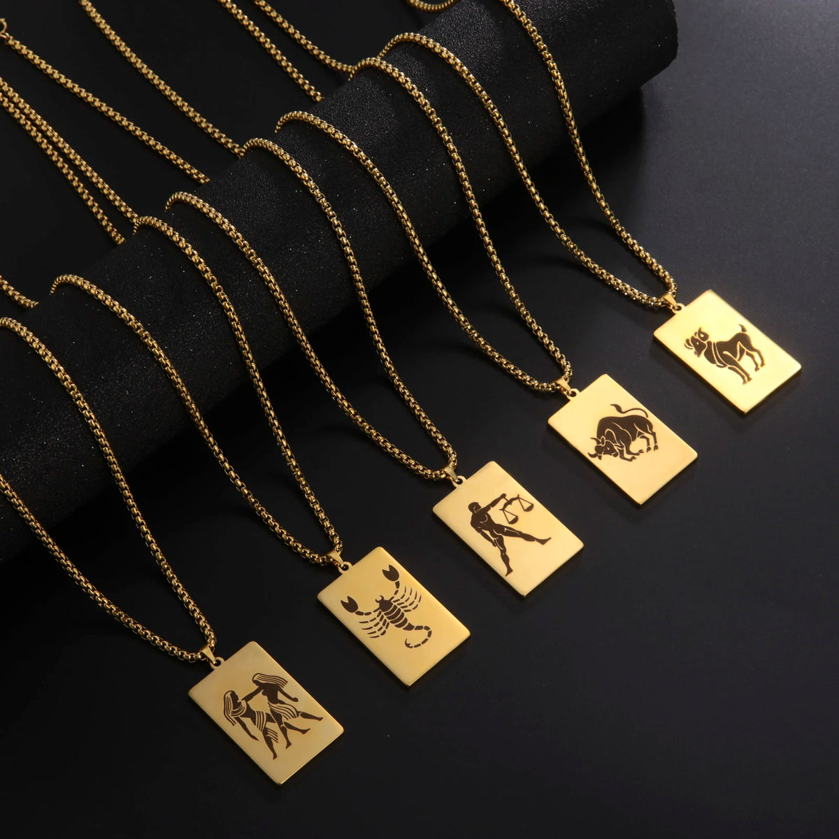 Box Chain Constellation Pendant Necklace — Swuffy