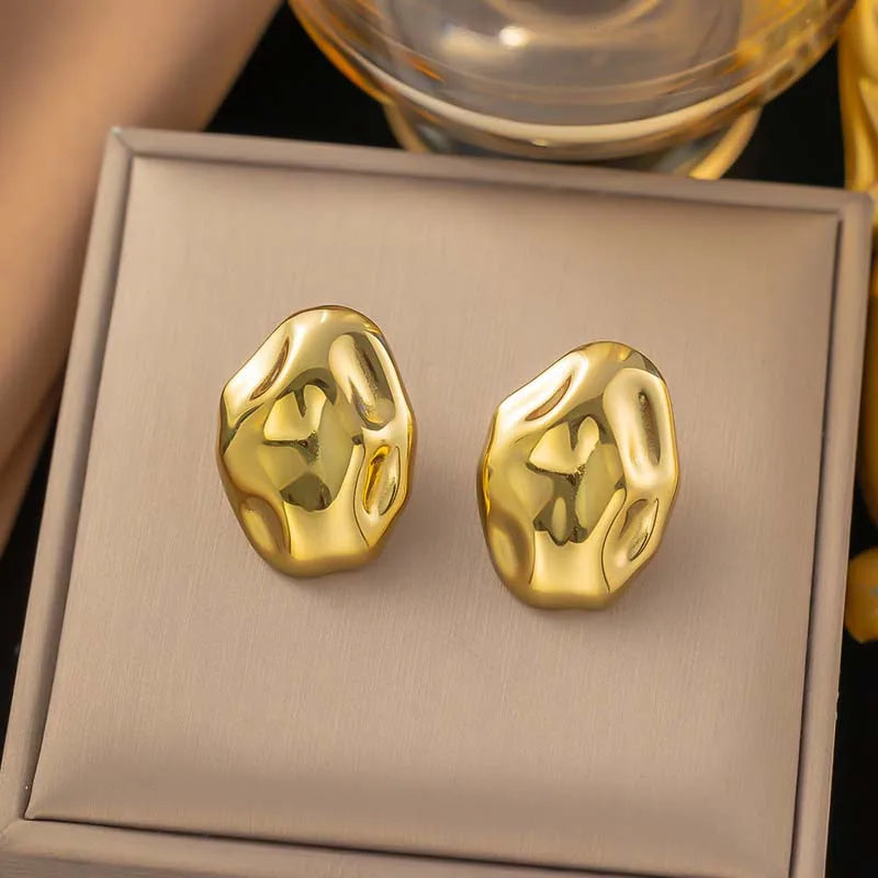 Vintage Gold Irregular Hammered Stud — Swuffy