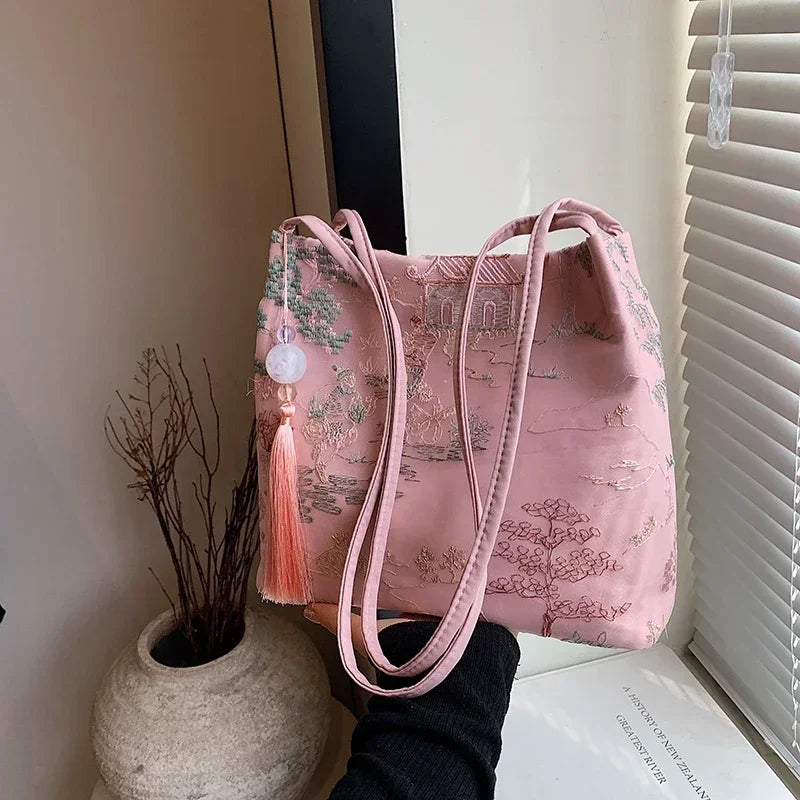 Exquisite Retro Embroidery Shoulder Bags — Swuffy