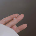 Reeti Sterling Silver Flower Stud — Swuffy