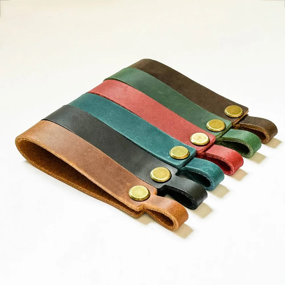 Personalized Minimalist Design Leather Keychain — Swuffy
