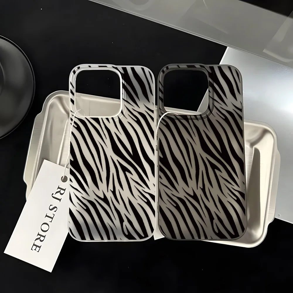 Ins Black Leopard Print Phone — Swuffy
