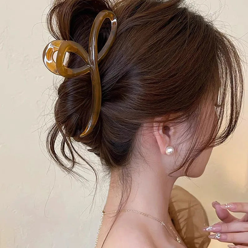 Elegant Jelly Bow Hair Claw — Swuffy