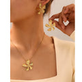 Dotifi Stainless Steel Pendant Flower — Swuffy