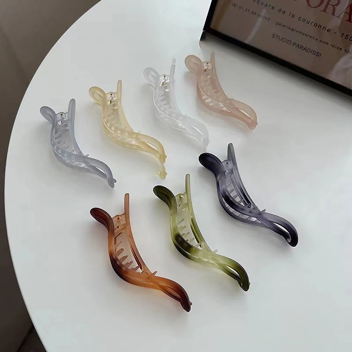 Acrylic Matte Duckbill Hair Claws — Swuffy