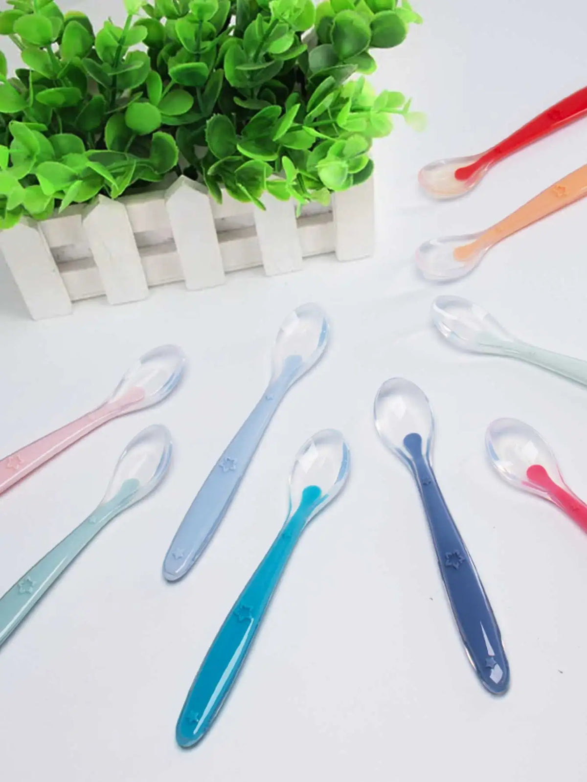 Baby Silicone Spoon Star Pattern — Swuffy