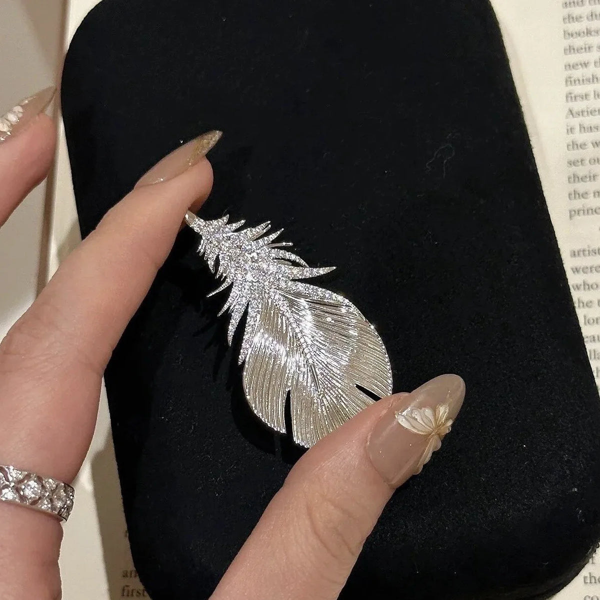 Light Full Diamond Feather Pendant — Swuffy