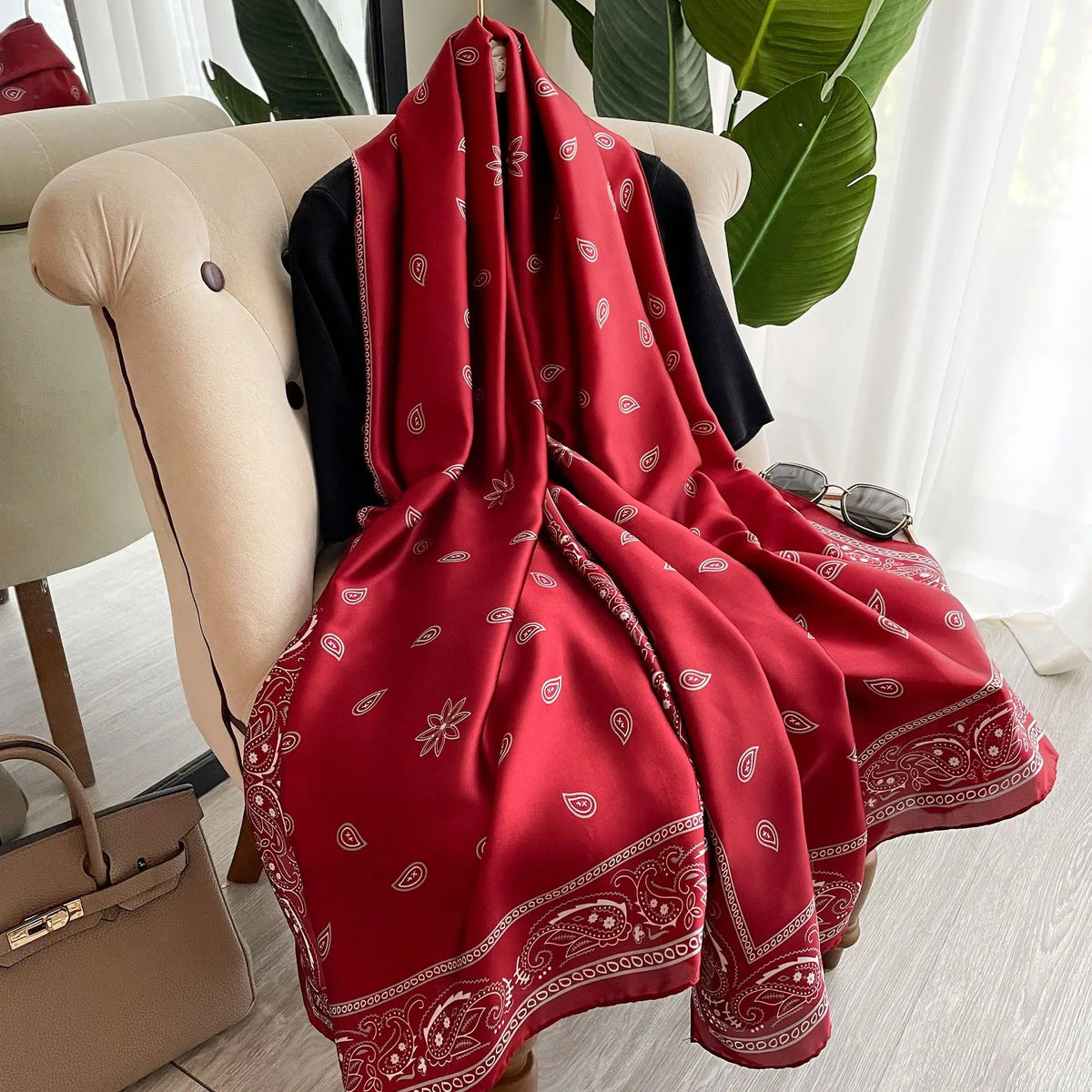 Cashew Flower Patterned Large Scarf — Swuffy