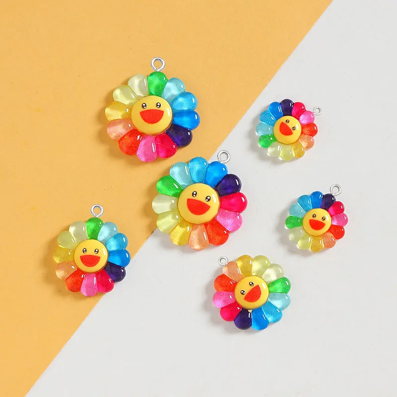 Resin Small Pendant Smiling Sunflower — Swuffy