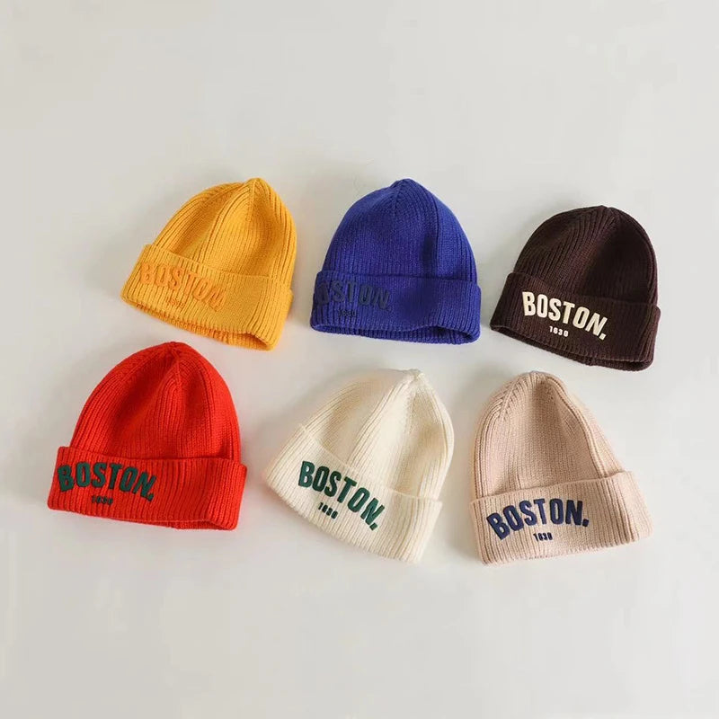 Letter Kids Knitted Hat Solid — Swuffy