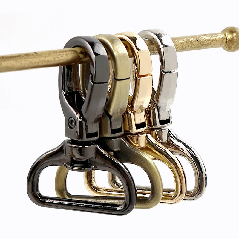 Metal Bag Strap Buckle Keychain — Swuffy