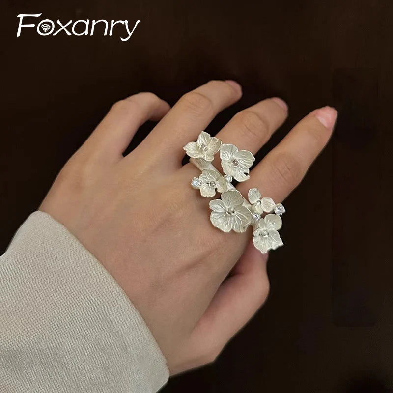 Foxanry Silver Zircon Flower Ring — Swuffy