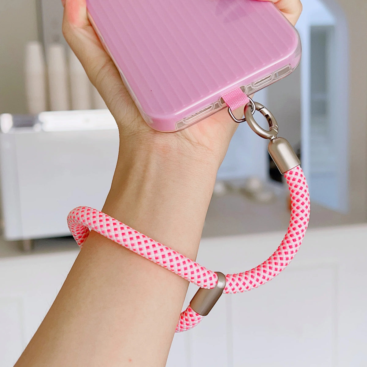 Rotating Functional Mobile Phone Lanyard — Swuffy
