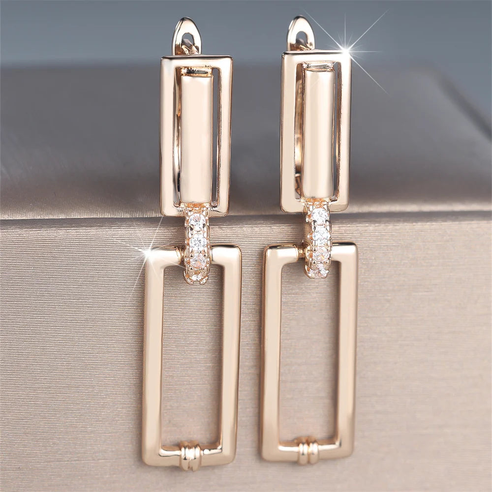 Trendy Hollow Rectangle Pendant White — Swuffy