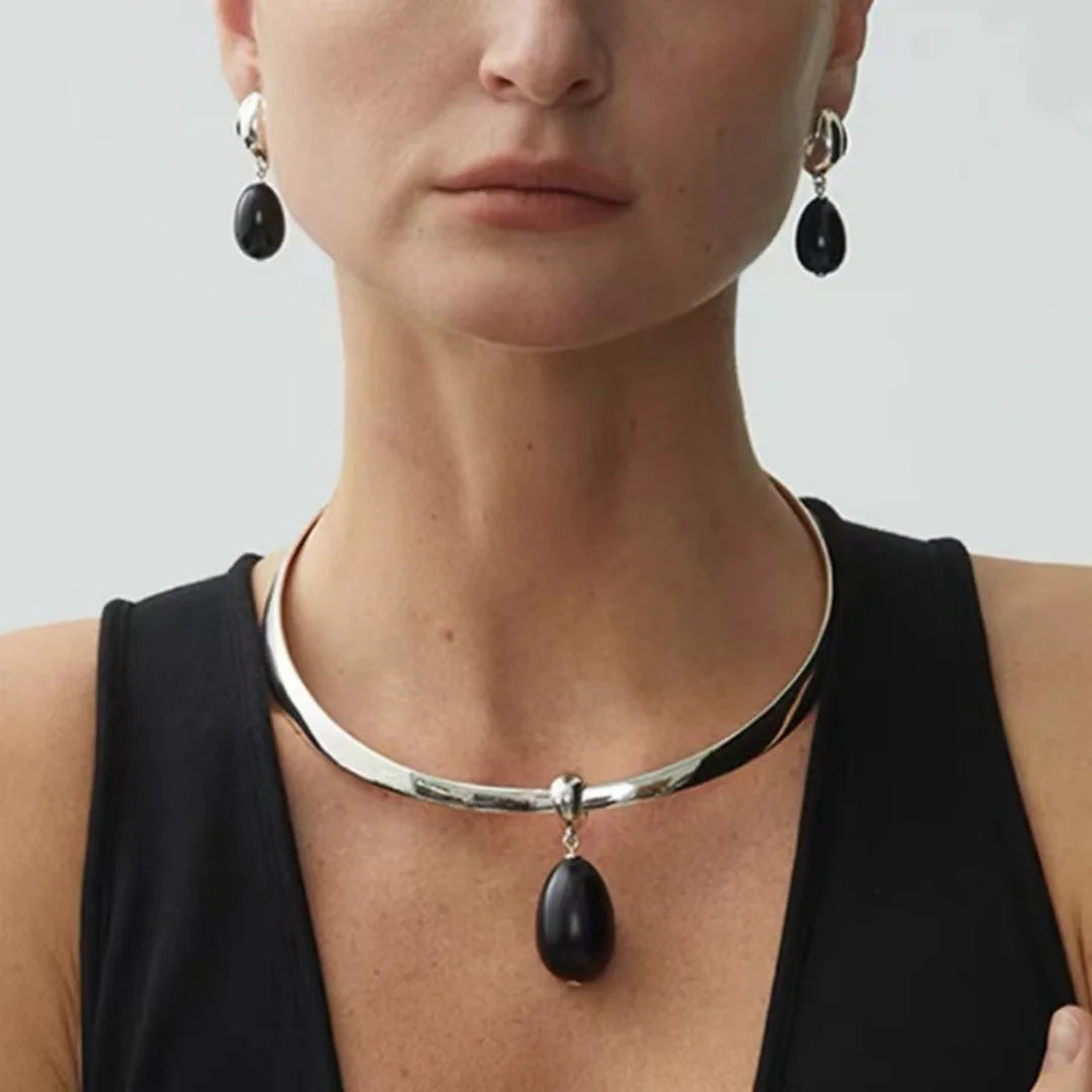Miranda Obsidian Pendant Choker Necklace — Swuffy