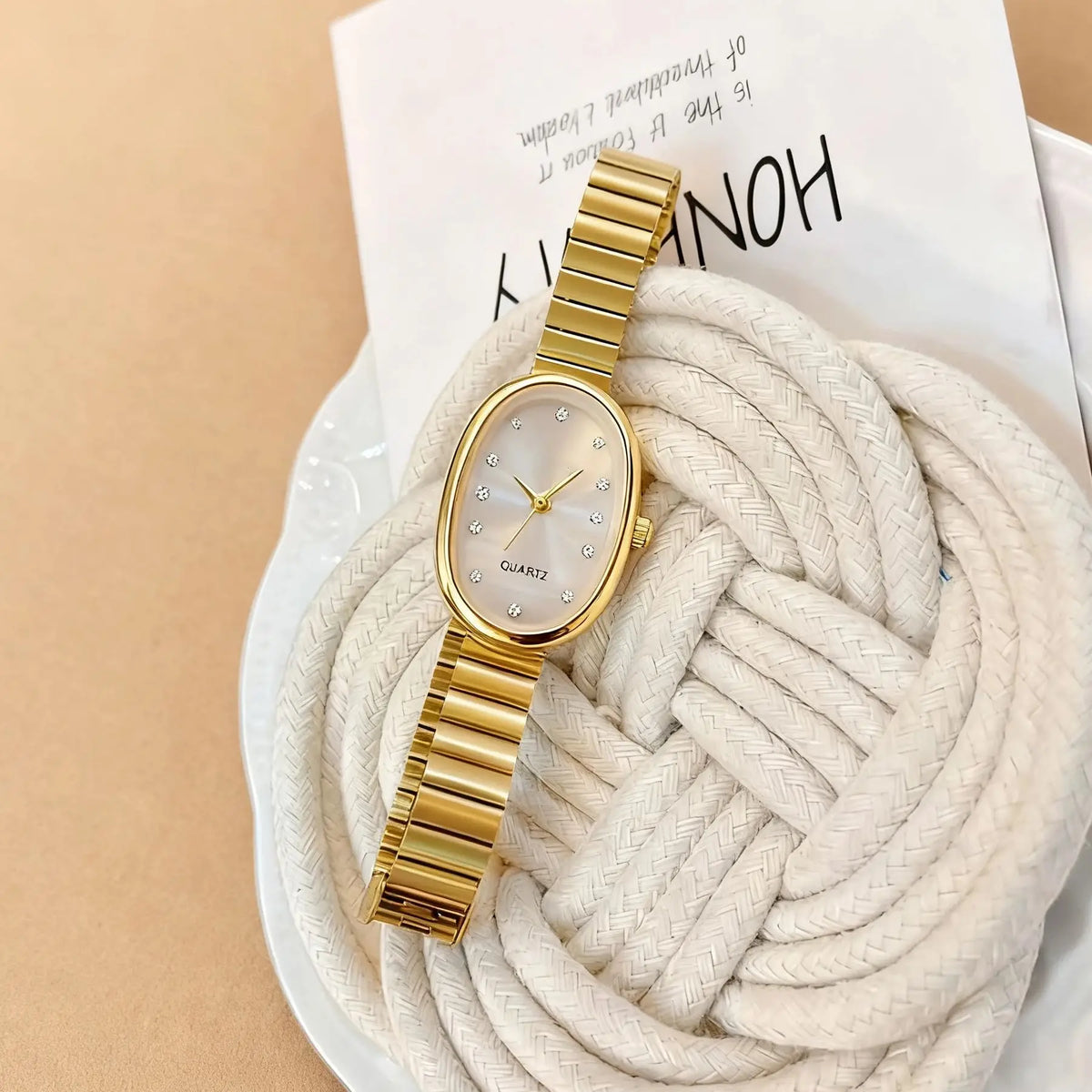 Elegant Oval Dial Quartz Watches — Swuffy
