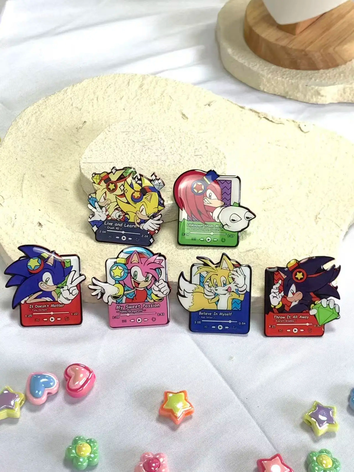 Hedgehog Music Player Enamel Pins — Swuffy