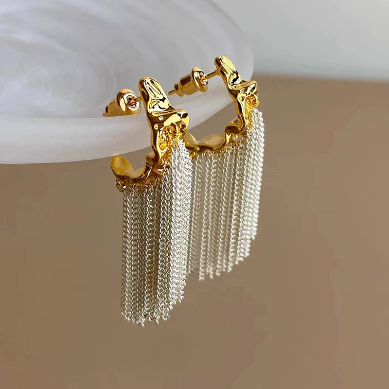 Fold Metal Chain Tassel Dangle — Swuffy