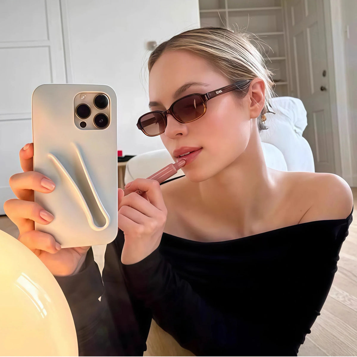 Lipstick Ins Silicone Phone Case — Swuffy