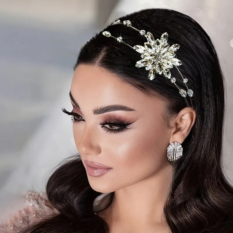 Exquisite Water Diamond Snowflake Hair — Swuffy