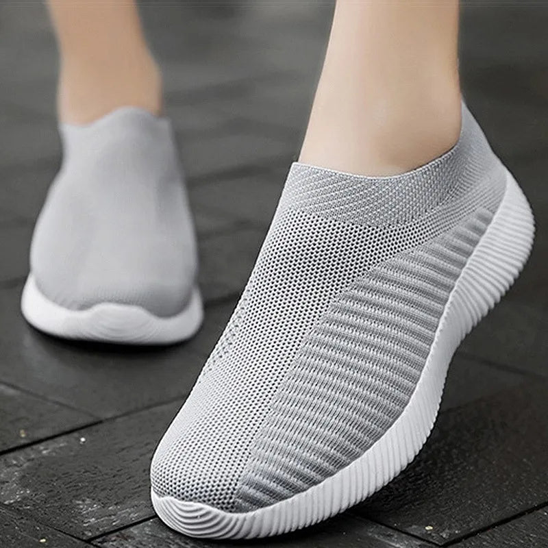 Sports Shoes White Sneakers Casual — Swuffy