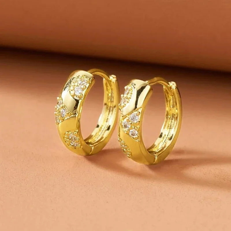 Huitan Chic Gold Hoop Earrings — Swuffy