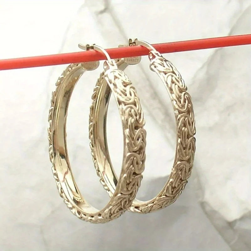Vintage Classic Gold Hoops Earrings — Swuffy