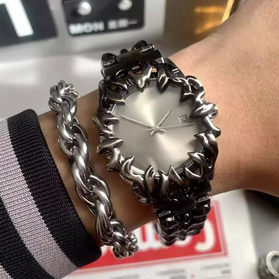 Vintage Flame Design Alloy Watch — Swuffy