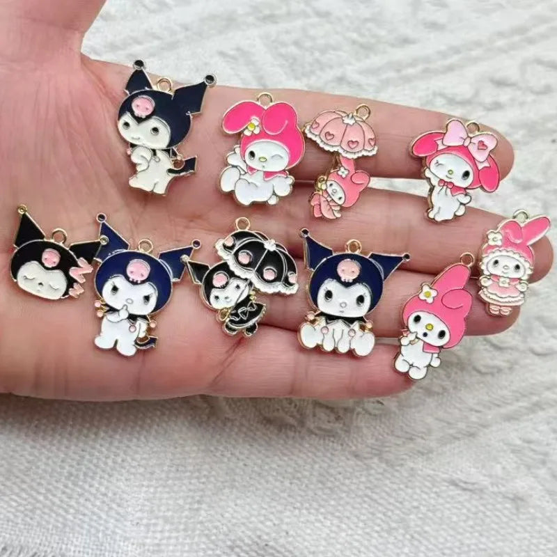 Cartoon Alloy Drip Oil Pendants — Swuffy