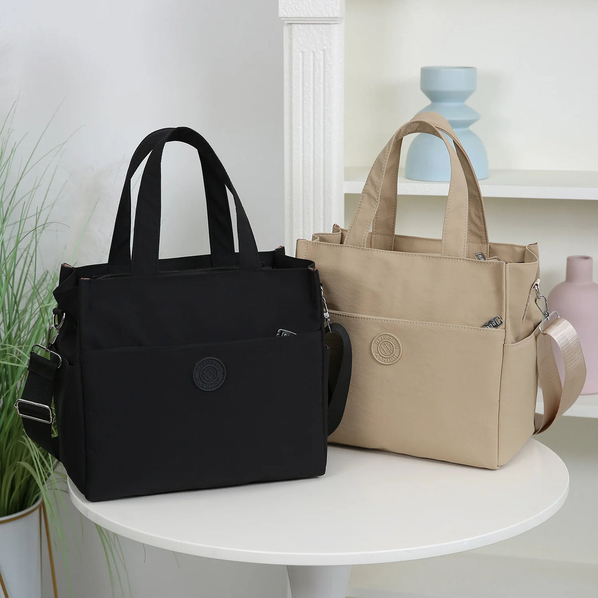 Dliu Solid Large Capacity Crossbody — Swuffy