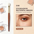 Fluffin Eyeshadow Blending Brush Goat — Swuffy