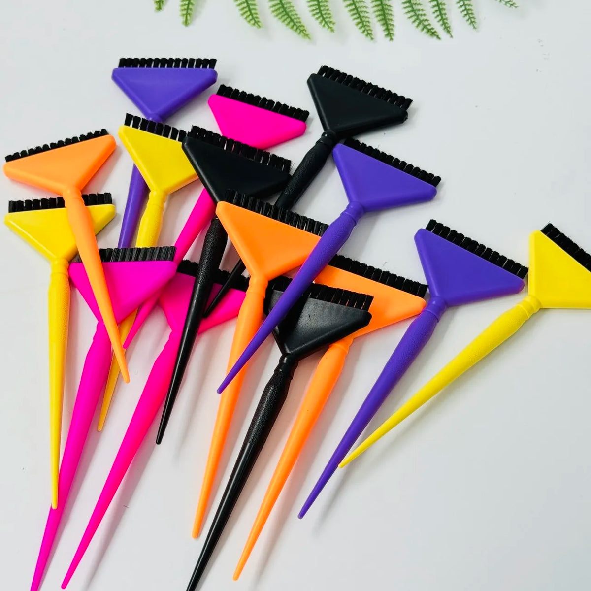 Hair Coloring Brushes Combs Salon — Swuffy
